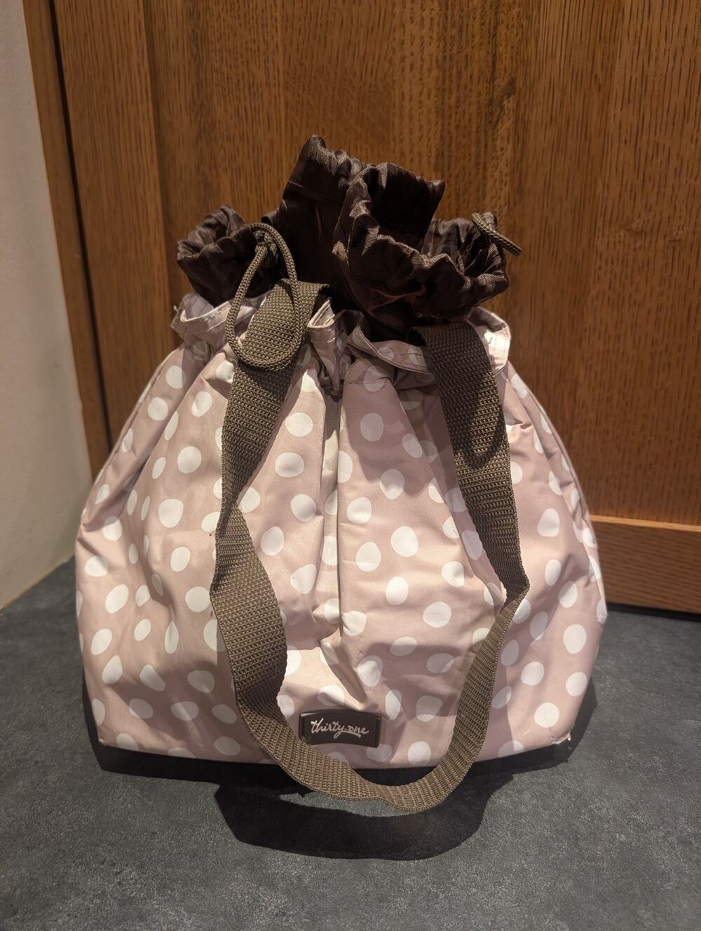 Thirty One Insulated Lunch Cinch it Up Tote Beige Polka Dot
